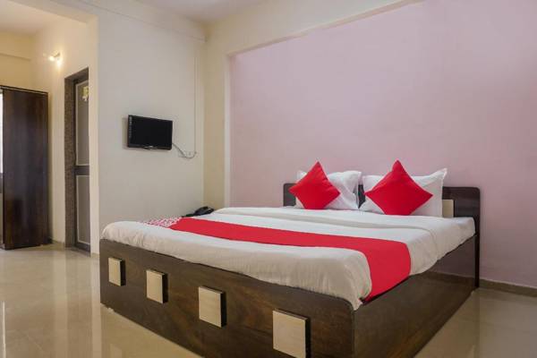 OYO 63323 Hotel Galaxy Inn