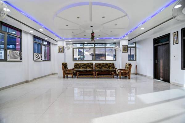 Capital O 38853 S Sumangalam Palace