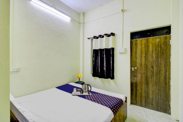 SPOT ON 90002 Hotal Ashoka