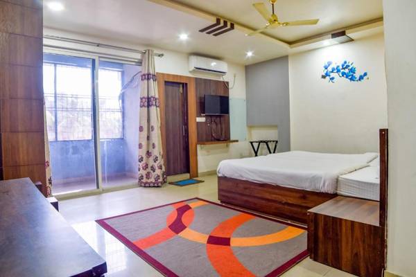 FabHotel IR Luxaria - Fully Vaccinated Staff