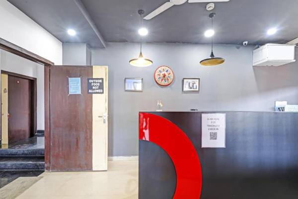 Townhouse 706 Hotel RJB Grand