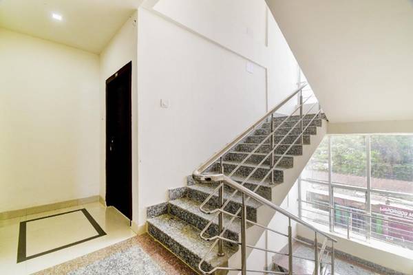 OYO Home 80308 Cozy Home