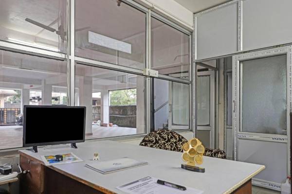 OYO 84162 Ganeshguri Guesthouse