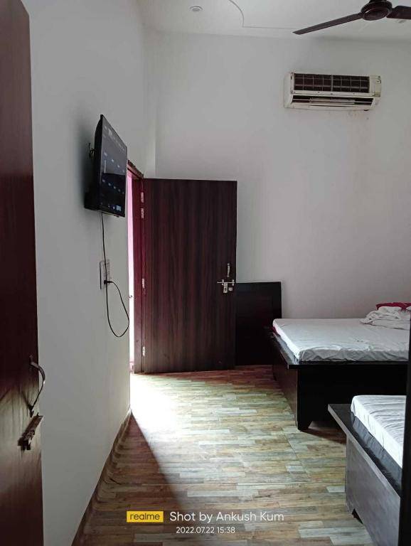 OYO 92254 The Lion Kings