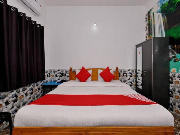 OYO 10809 Little Star