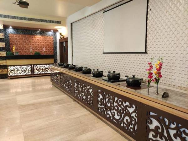 Vishwanath Palace by ShriGo Hotels