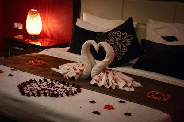 HighCrest Hotel