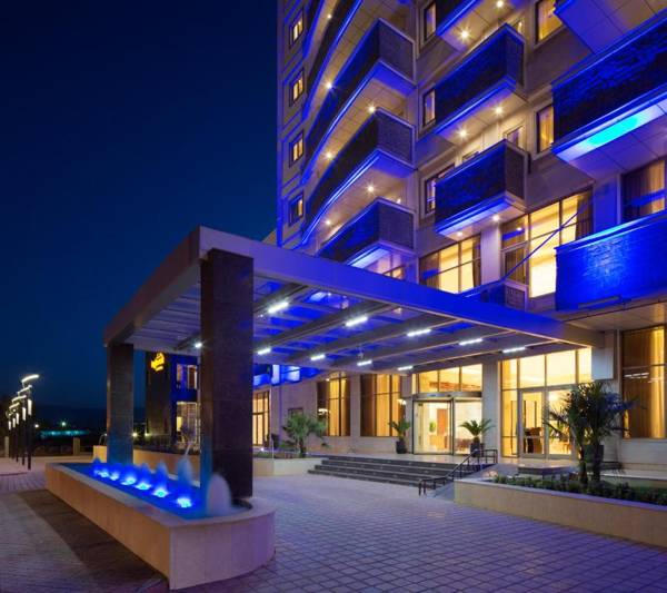 HighCrest Hotel