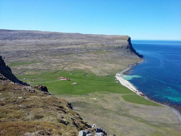 Hænuvík Cottages