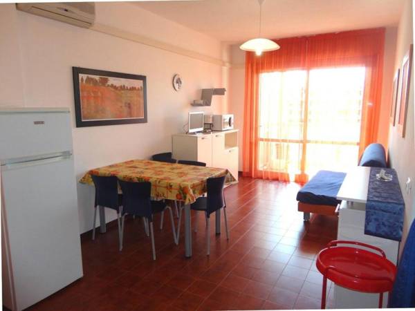 Apartment For 5 - Ac - Terrace - Swimming pool