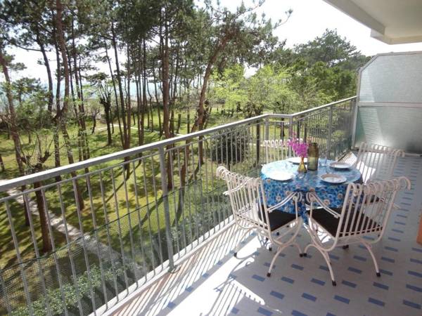 Beautiful apartment for 5 people facing the sea