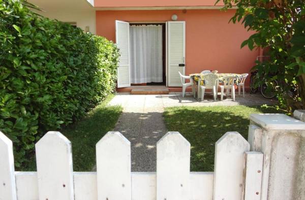 Beautiful apartment for 5 people with swimming pool