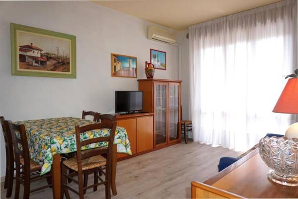 Fantastic Apartment Near the Beach in Residence with Pool