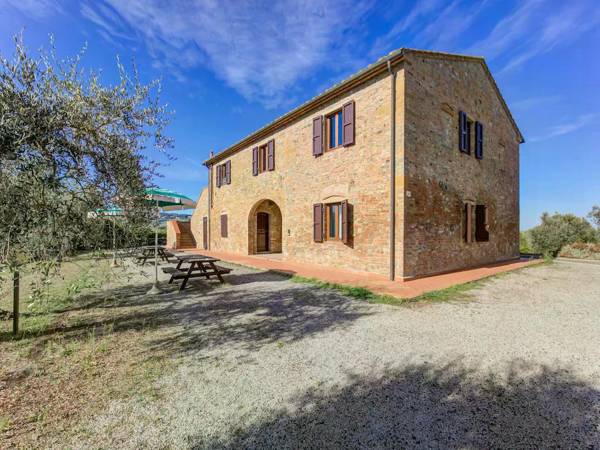 Inviting Apartment in Gambassi Terme-Fi with Garden