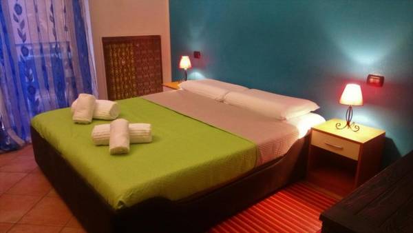 Marconi Rooms and Apartments