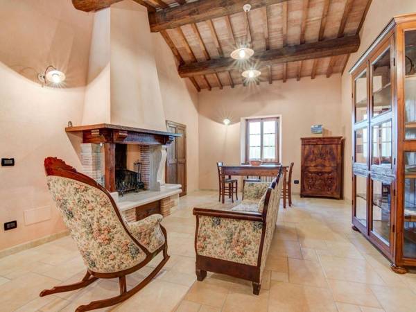 Elegant Holiday Home in Urbania with Garden