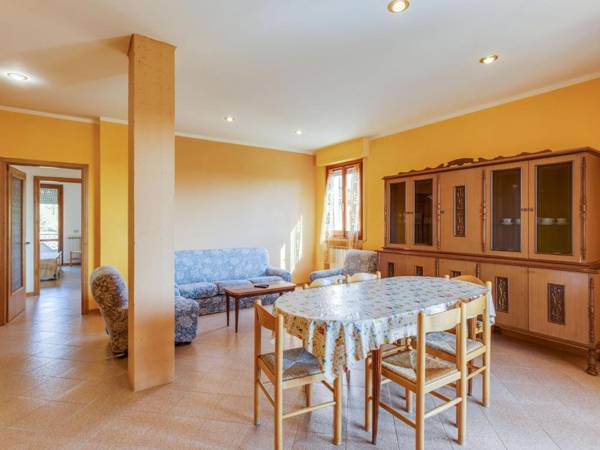 Elegant apartment with swimming pool and gym on Lake Trasimeno