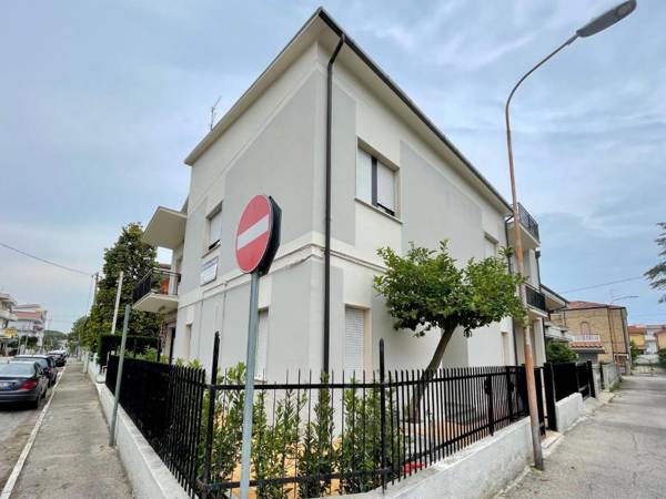 SoleLuna Via Silvio Pellico 6