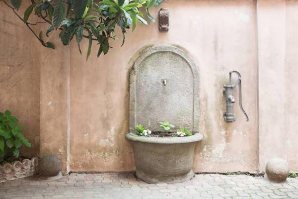 Casa Dani&Swing Bed&Books