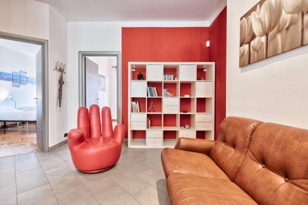 Vanchiglietta Colourful Apartment