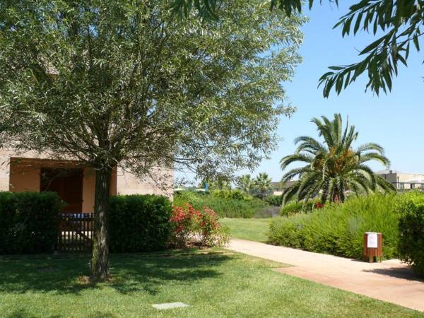 Cosmopolitan Golf & Beach Resort