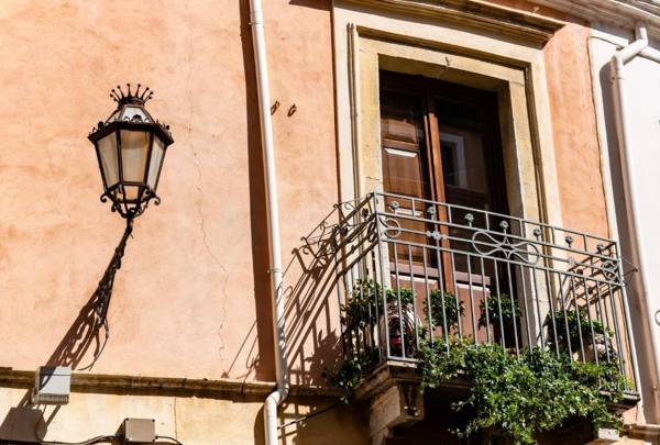 Vilagos Apartments & Loft Taormina