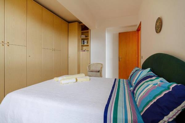 Fontana Vecchia Seaview Apartment