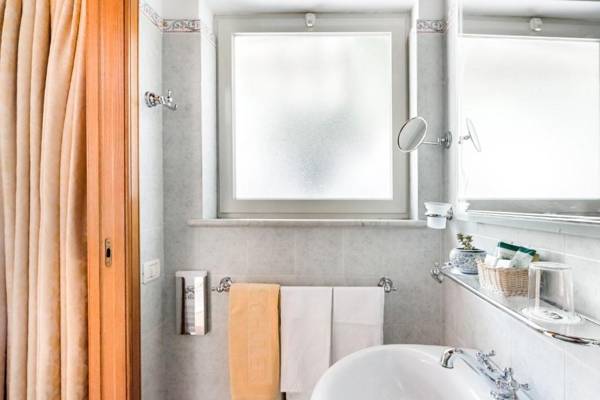 VILLA SCHULER GARDEN SUITE TAORMINA IN SELF CATERING