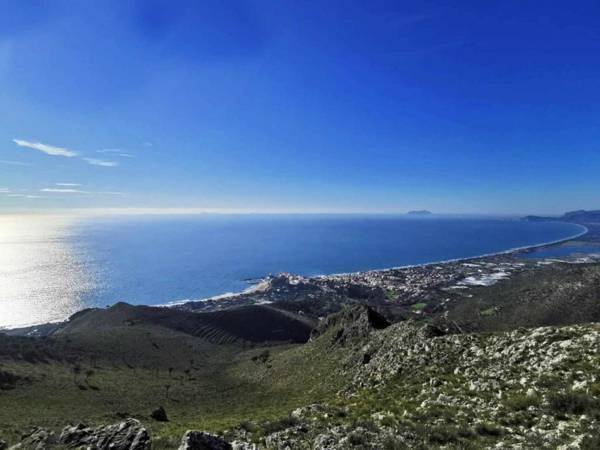 UVA e STELLE MAISON villa indipendente in collina di Sperlonga