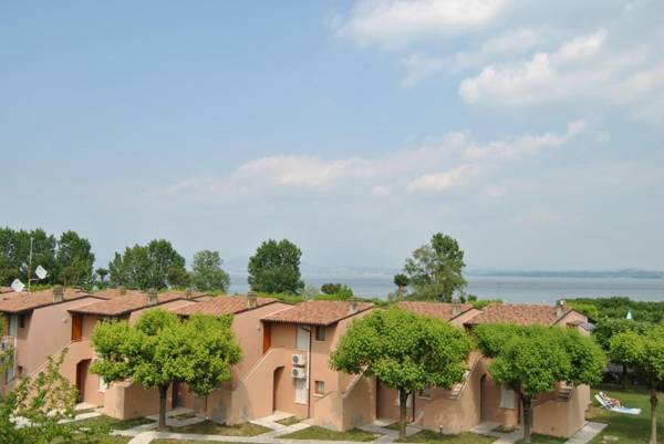 Residence Villaggio Tiglio