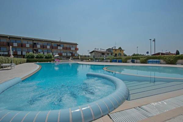 Benacus E4 Apartment by Wonderful Italy