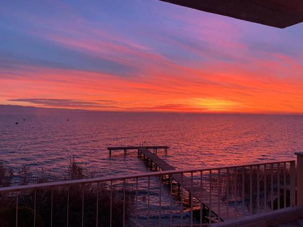 Lake Front Luxury Suites