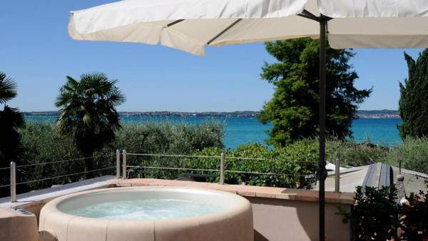 Arcimboldo House 2&2