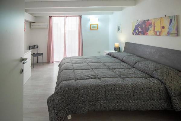 Maniace Homes - Federico & Angelica