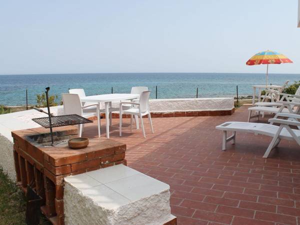 Spectacular seaside villa in Syracuse aerea in an exclusive Residence