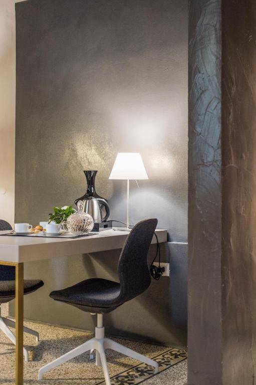 Workspace - PALAZZO DEL PAPA LUXURY ROOMS Guest House