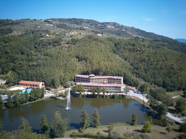 Hotel Lago Verde