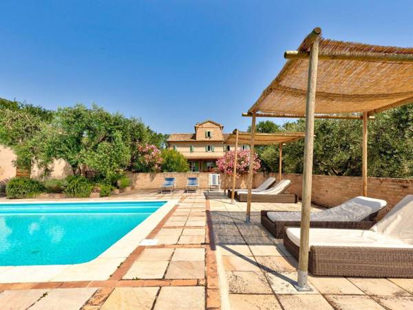 Alluring Holiday Home in San Silvestro with Swimming Pool