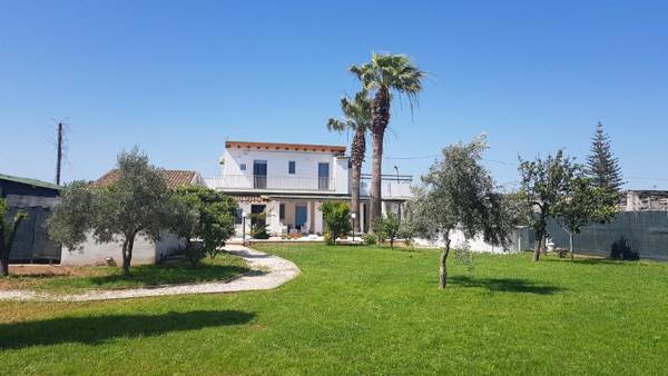 VILLA GIUMMARITO B&B