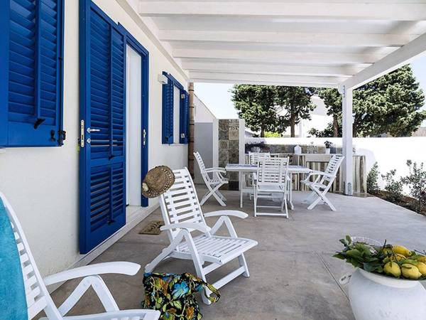 Modern Holiday Home in San Vito Lo Capo with Roof Terrace
