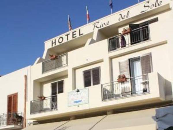 Hotel Riva Del Sole