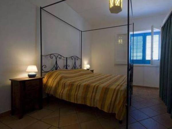 Pleasant Holiday Home in Santa Flavia with Sauna