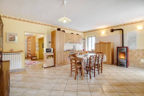 Villa Ciraldo in Monferrato with garden