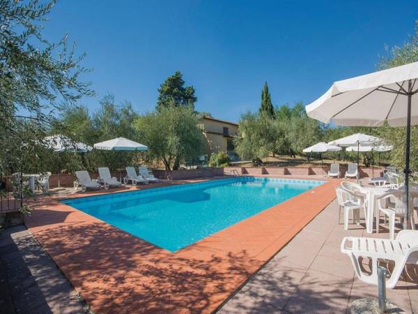 Dreamy Holiday Home in San Casciano Val di Pesa with Garden