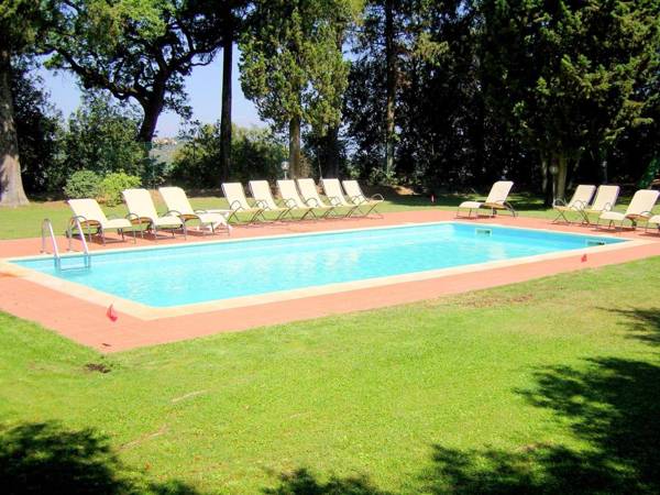 Majestic Farmhouse in San Casciano Val di Pesa with Barbecue