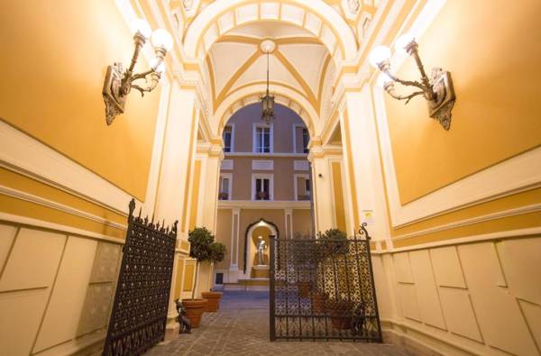 Inn Rome Rooms & Suites