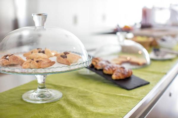 iRooms Forum & Colosseum