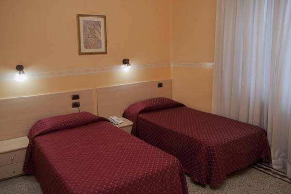 Casa La Salle - Casa Religiosa