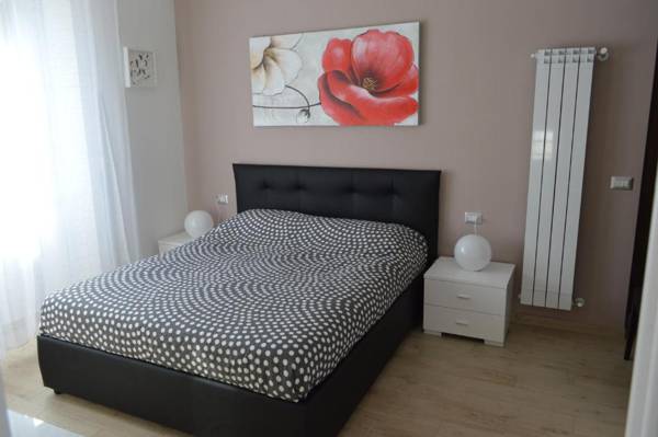 Gloria Vatican Bijou