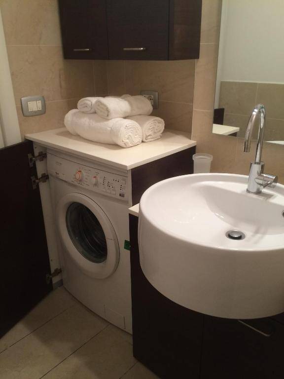 Chat&Chill Vatican Apartment